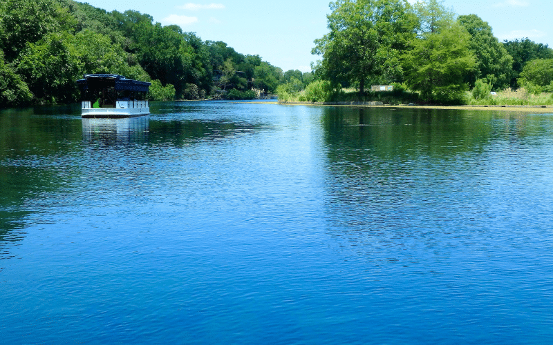 Best Places to Paddle Board in Lake San Marcos