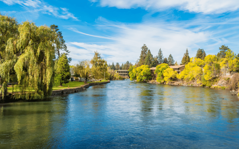 Best Places to Paddle Board in Oregon