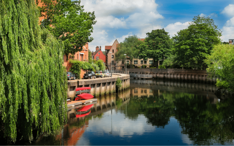 Best Places to Paddle Board in Norwich, UK