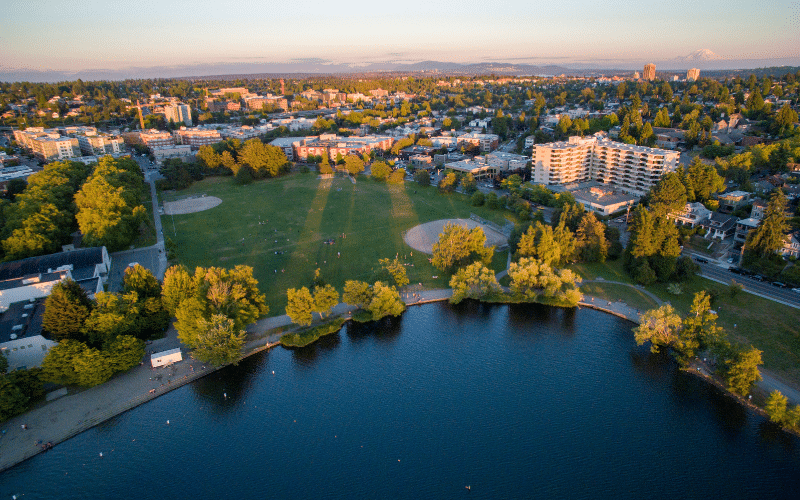 Best Places to Paddle Board in Seattle, WA