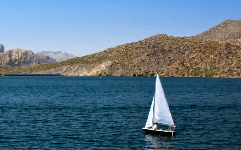 Best Places to Paddle Board in Tempe Town Lake, AZ
