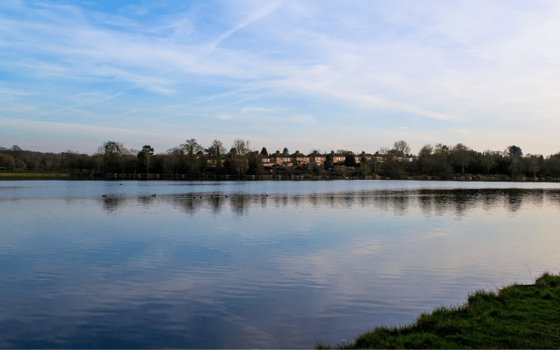 Earlswood Lakes