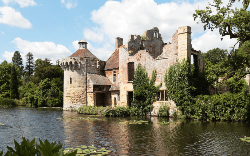 Scotney Castle Parkland