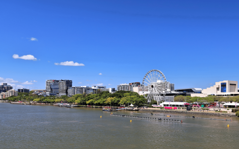 Best Places to Paddle Board in Brisbane, AUS
