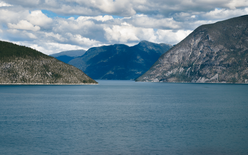 Best Places to Paddle Board in Norway
