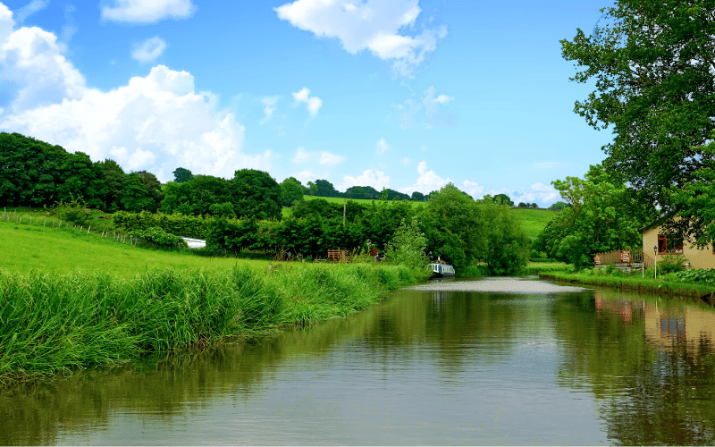 Leeds and Liverpool Canal